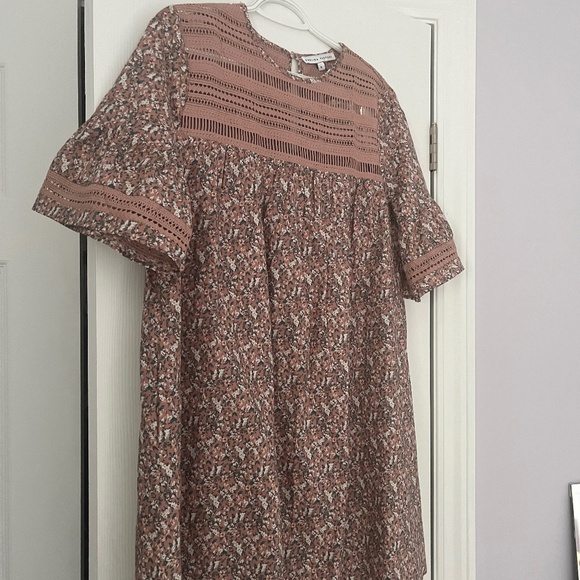 Floral lace trim dress - Picture 1 of 6